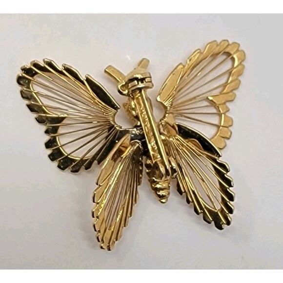 Vintage MONET Butterfly Reticulated Gold Tone Open Work Brooch Lapel Pin‎ Signed - Picture 2 of 4